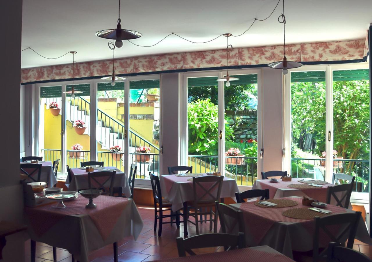 Pineta Del Borgo Hotel Cavi di Lavagna Kültér fotó
